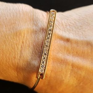 NWOT Rose gold bracelet